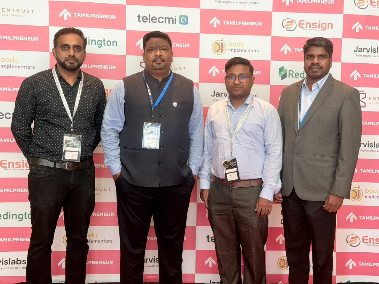 Venkatesh Kumar Pandurengan with fellow speakers at a Tamilpreneur event